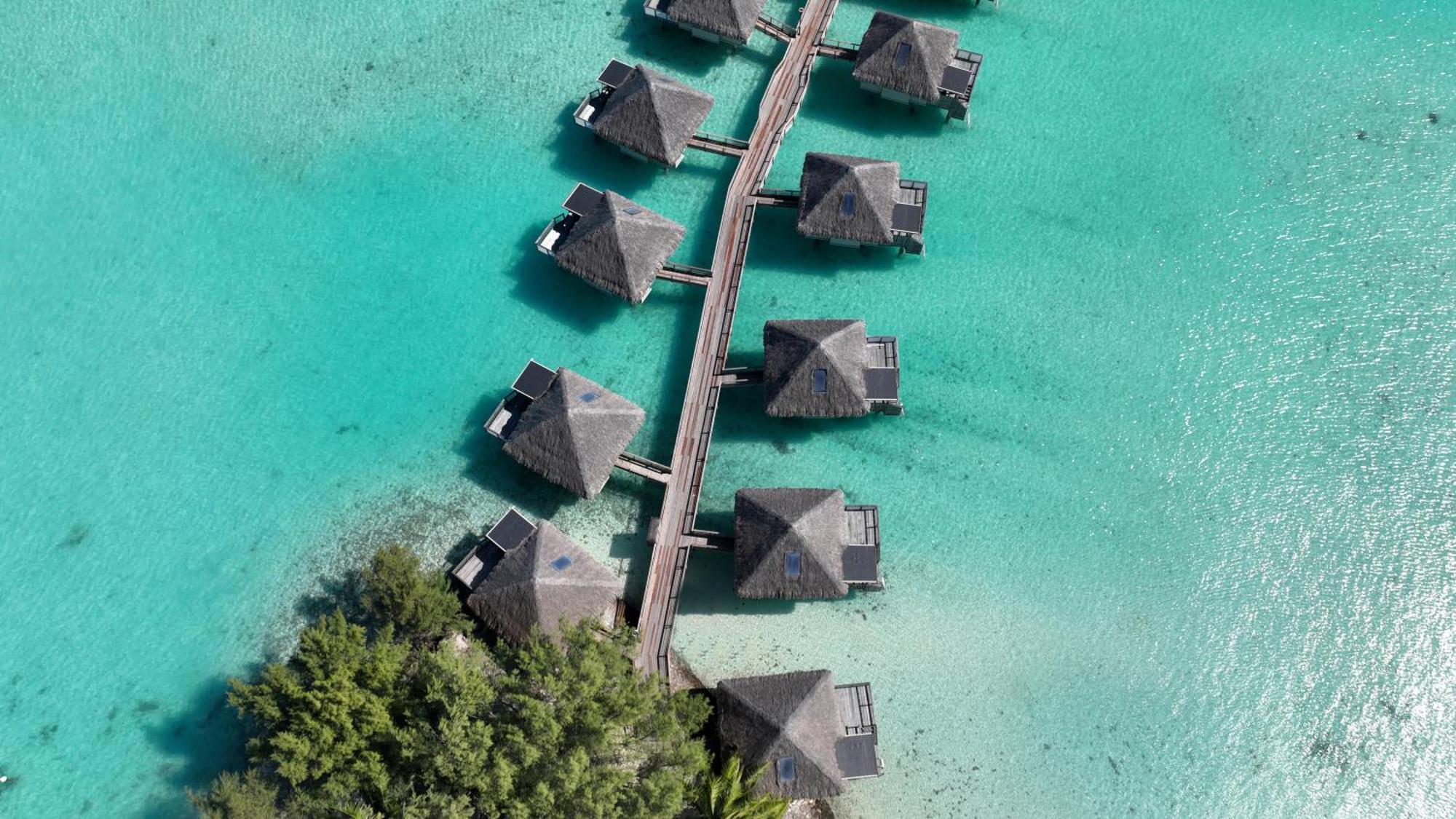 Overwater Bungalow Island View,1615388461:JPEG