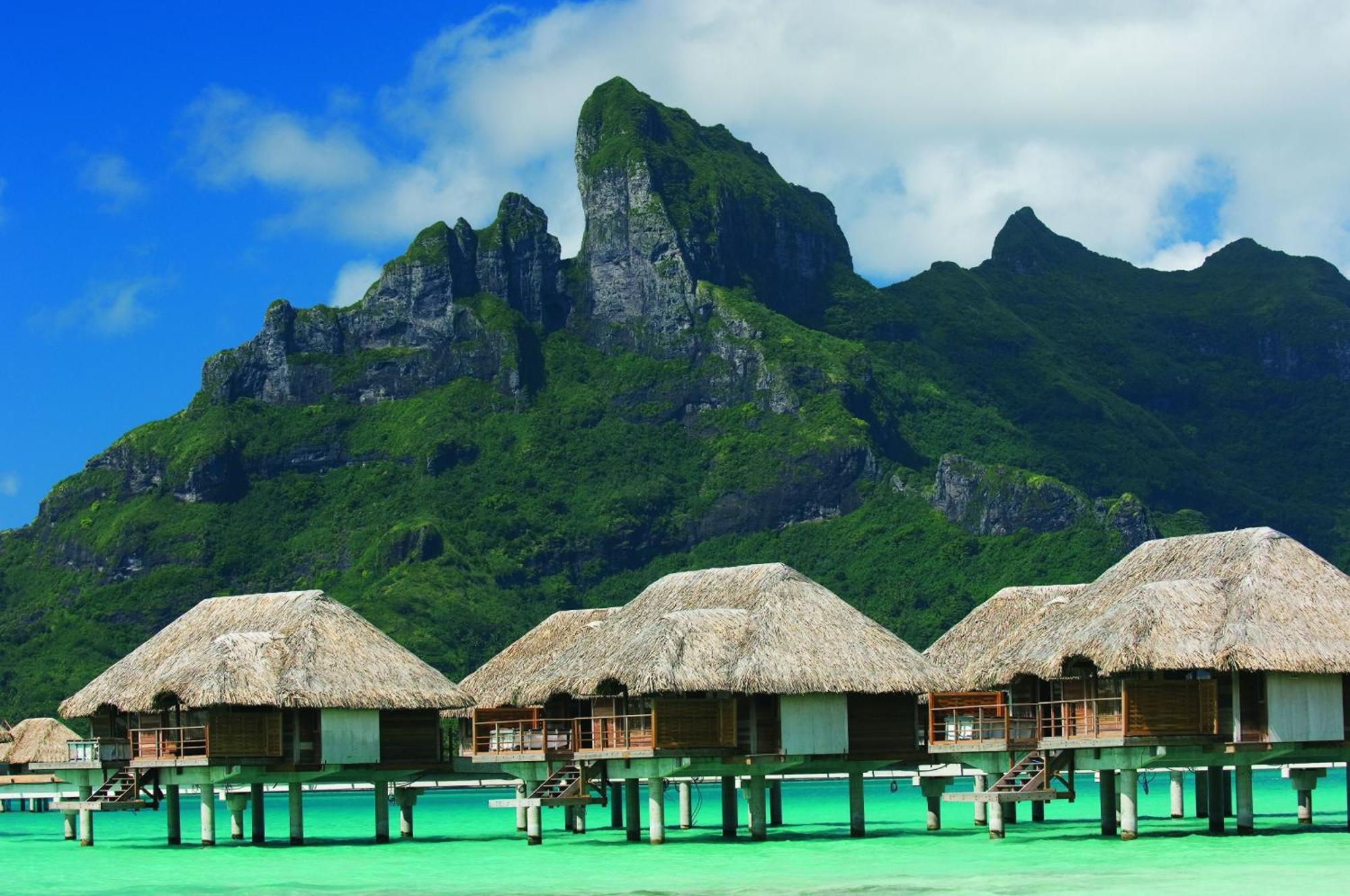 One-Bedroom Mountain-View Overwater Bungalow Suite Plunge Pool,718385635:JPEG